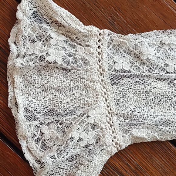 Hollister Lace & Crochet Boho Crop Top Bell Sleeves Festival Fairy Coquette Sz L - Picture 11 of 15